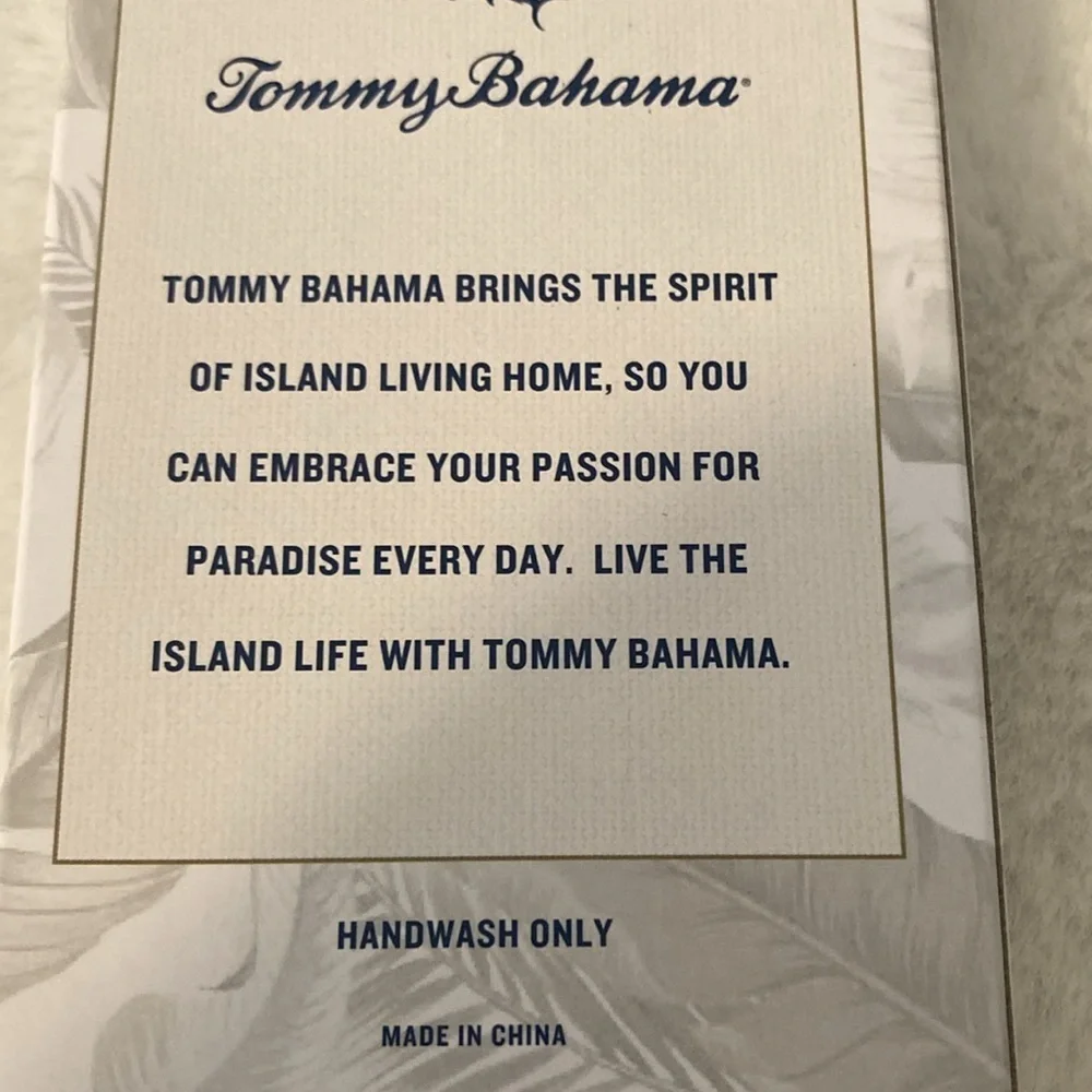 Tommy Bahama Bumblebee Wine Bottle Stopper